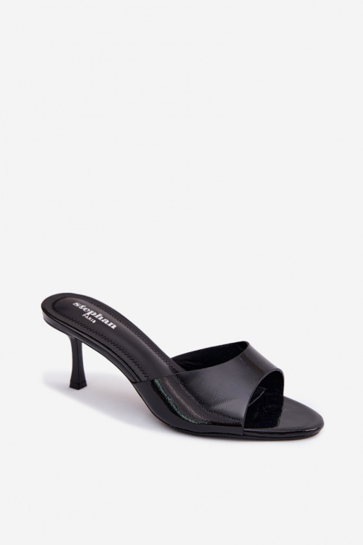 su lako efektu ŠlepetėssuImitacji Skóry su plonais kulniukais juodos spalvos Melissea