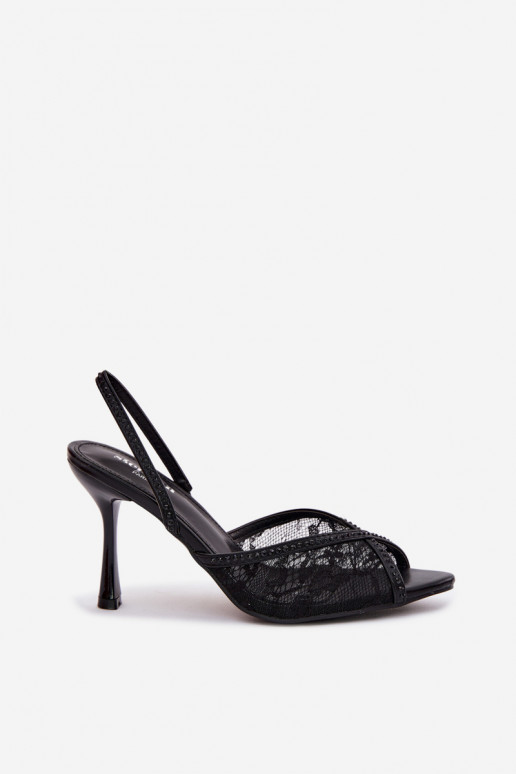 Moteriškos basutės su plonais kulniukais su nėriniais I Zdobieniem juodos spalvos Melivelle