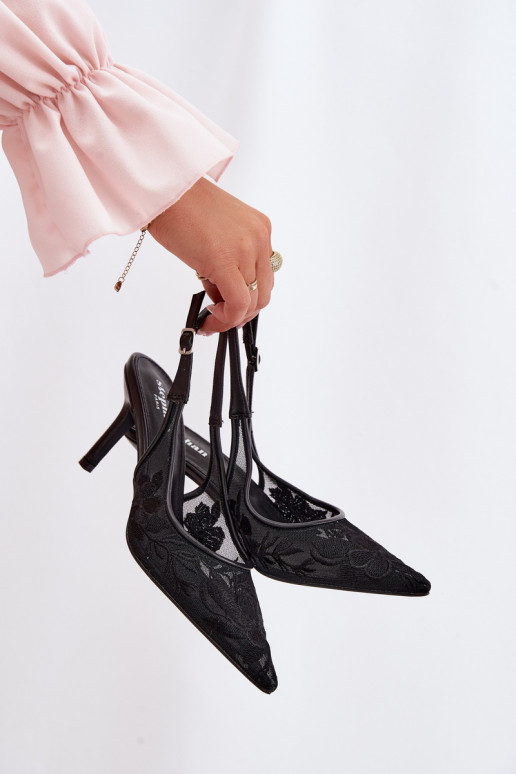 su nėrinių motyvais Tinklelis basutės su plonais kulniukais juodos spalvos Tai turivia