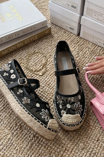 Juodos espadrilės puoštos... 2