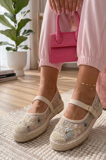 Smėlio spalvos espadrilės... 2