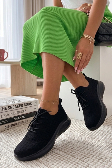 Juodi lengvi ažūriniai...