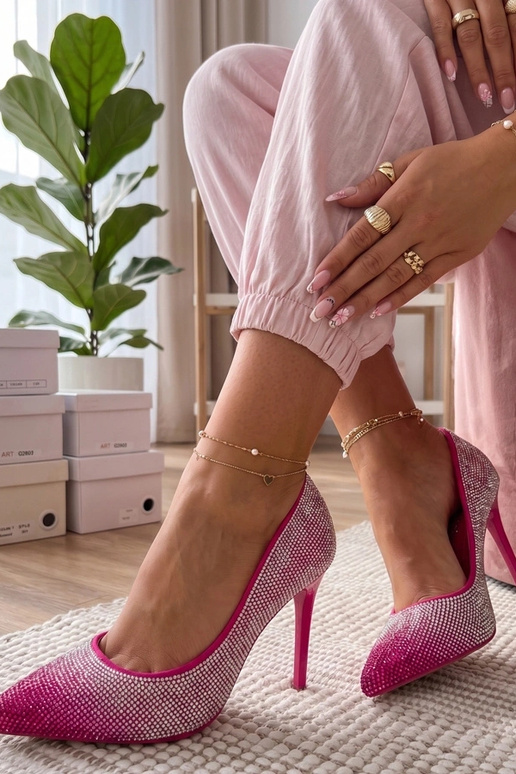 Rožiniai aukštakulniai su cirkoniais...