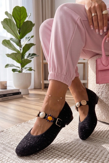 Juodi balerinos su...