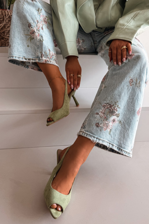 Moteriškos basutės su plonais kulniukais iš dirbtinio zomšo žalios spalvos Sevina