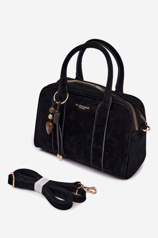 Rankinė Typu Bagažinė iš eko zomšosoĮasuBrelokiem juoda Sorielle