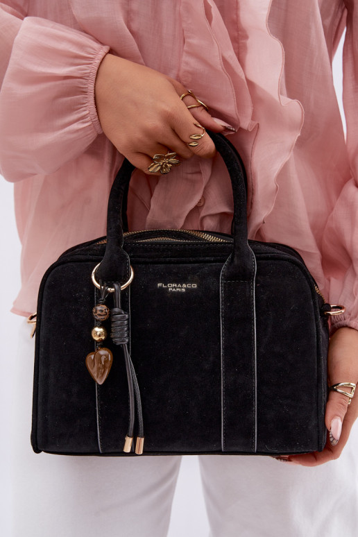 Rankinė Typu Bagažinė iš eko zomšosoĮasuBrelokiem juoda Sorielle