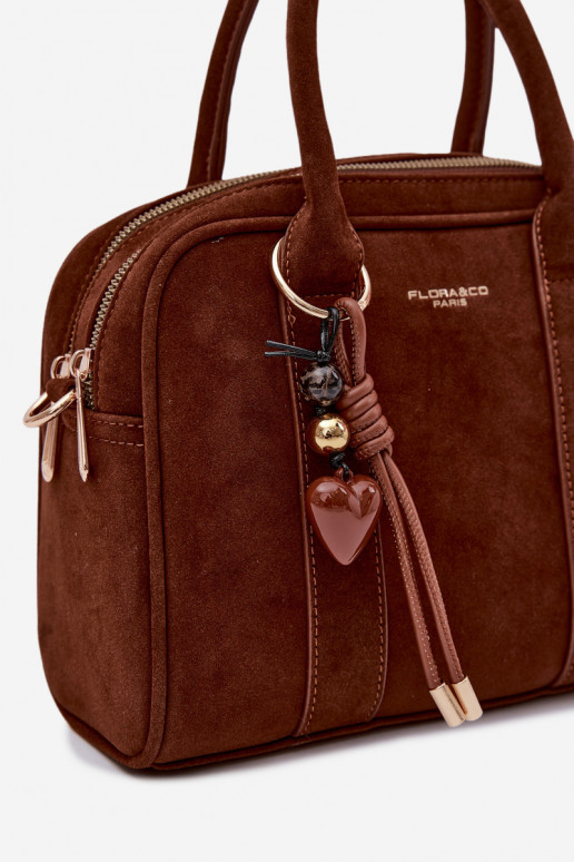 Rankinė Typu Bagažinė iš eko zomšosoĮasuBrelokiem rudos spalvos Sorielle