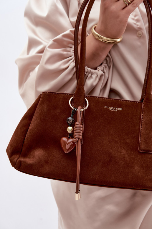 iš eko zomšosoĮa RankinėsuBrelokiem rudos spalvos Nelina