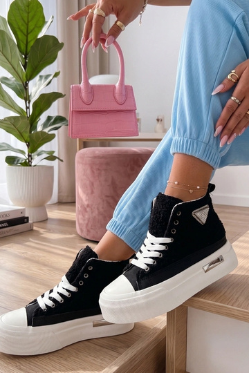 Juodi sportbačiai su...