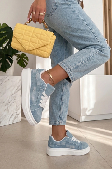 Mėlynos spalvos sportbačiai... 2