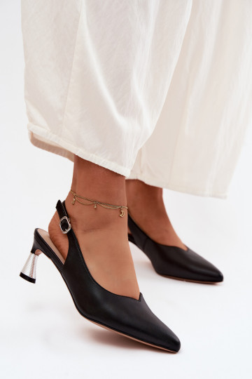 Moteriškos basutės Moteriškas su kulniukais Vinceza 66922 juodos spalvos