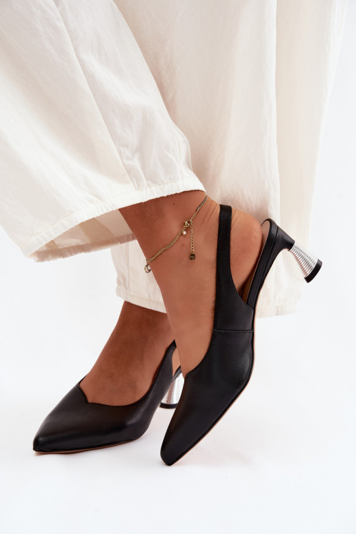 Moteriškos basutės Moteriškas su kulniukais Vinceza 66922 juodos spalvos