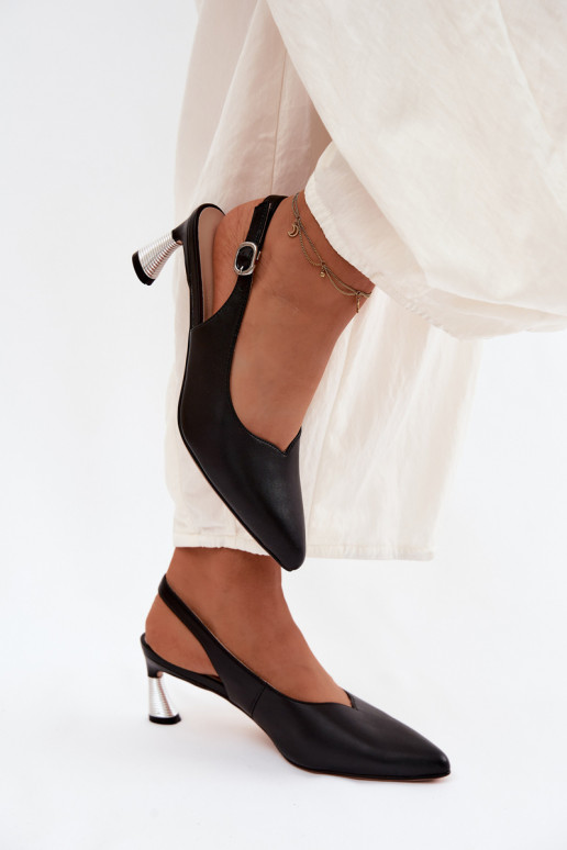 Moteriškos basutės Moteriškas su kulniukais Vinceza 66922 juodos spalvos