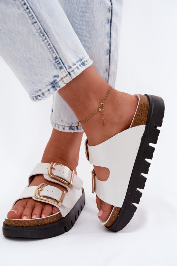 su lako efektu Moteriškos šlepetės su platforma Ze aukso spalvosmi su sagtimismi Lee Cooper LCIN-26-35-4460L baltos spalvos 2