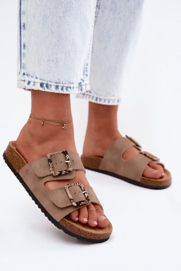 Chaki spalvos moteriškos šlepetės su sagtimis Lee Cooper LCIN-26-35-4451L