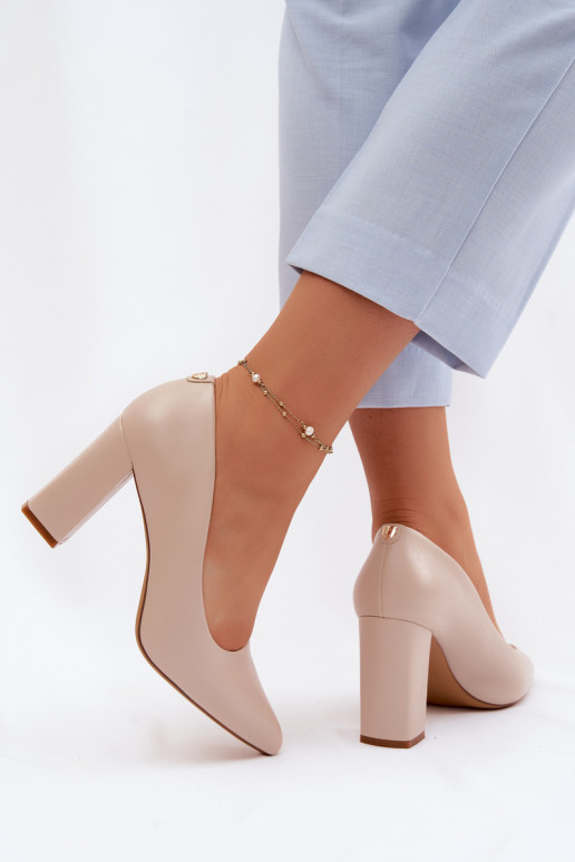 Bateliai su kulniukais iš dirbtinės odos Sergio Leone PB216 dramblio kaulo spalvos