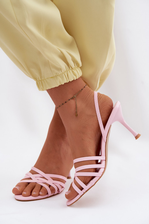 Rožinės spalvos basutės su plonu kulniuku ir juostelėmis Velivelle