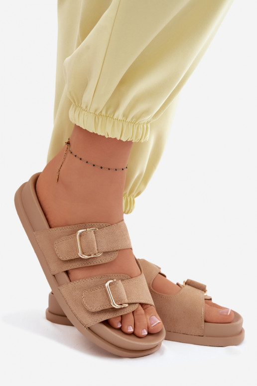 Moteriškos šlepetės Ze aukso spalvosmi su sagtimismi smėlio spalvos Pelorin