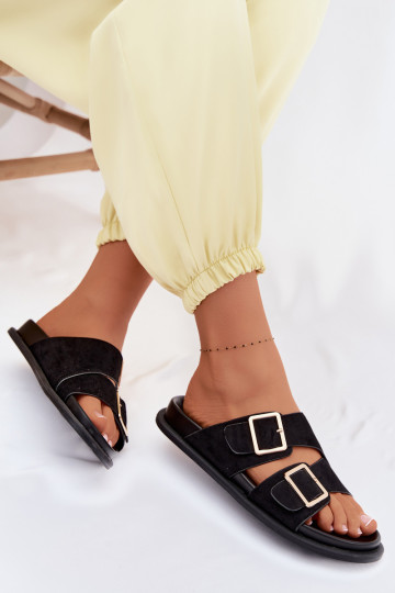 Moteriškos šlepetėssuImitacji iš zomšosu aukso spalvos su sagtelėmis juodos spalvos Selissea