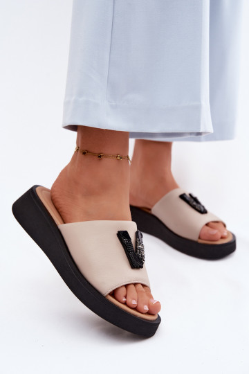 Odinės šlepetės MoteriškassuLiterą V su platforma Vinceza 66950 smėlio spalvos 2