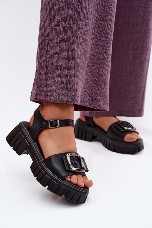 Moteriškos basutės Moteriškas su platforma su sagtimis Vinceza 79611 juodos spalvos