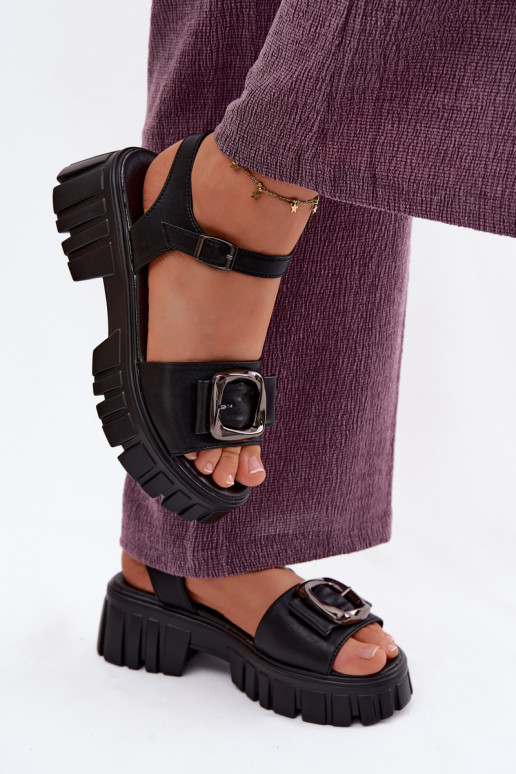 Moteriškos basutės Moteriškas su platforma su sagtimis Vinceza 79611 juodos spalvos