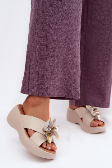 Odinės šlepetės su platforma Su puošniais Gėlė Vinceza 41511 smėlio spalvos 2