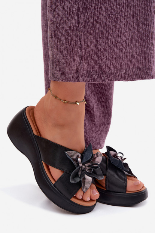 Odinės šlepetės su platforma Su puošniais Gėlė Vinceza 41511 juodos spalvos