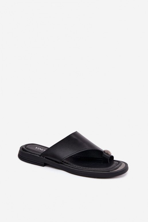 Odinės šlepetės Šlepetės Moteriškas su plačiais kulniukais Vinceza 62307 juodos spalvos