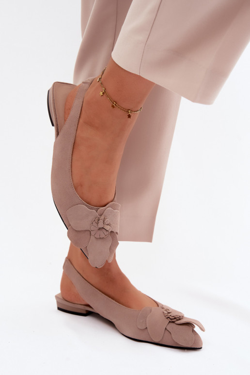 basutės Oda iš zomšos su plačiais kulniukais Su puošniais Gėlė Vinceza 66951 smėlio spalvos