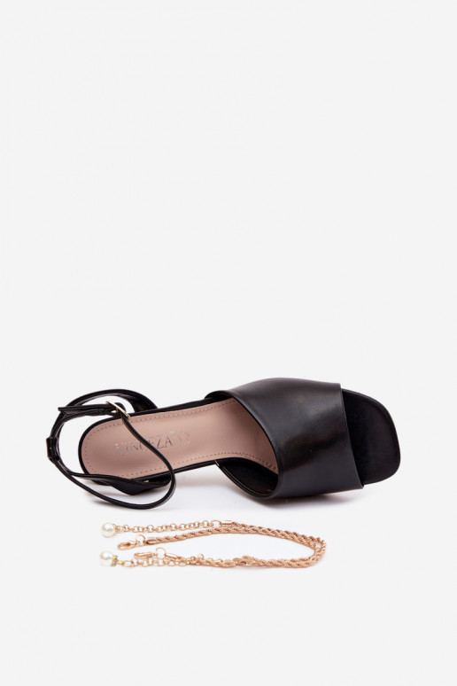 Moteriškos basutės su kulniukais Vinceza 62297 juodos spalvos