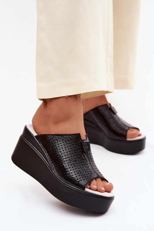 Moteriškos šlepetėssuĮjungtaturalnej Skóry su platforma Vinceza 95392 juodos spalvos