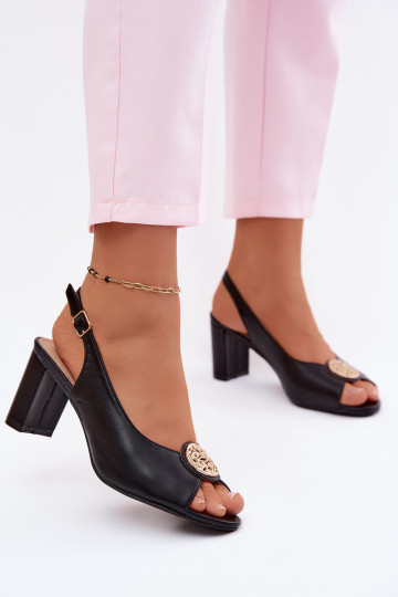 Moteriškos aukštakulnės basutės Ze aukso spalvosm Detalem juodos spalvos Lotus