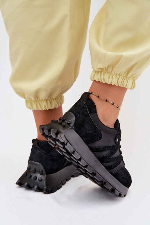 Oda iš zomšos Sneakers modelio batai Moteriškas su platforma Vinceza 41520 juodos spalvos