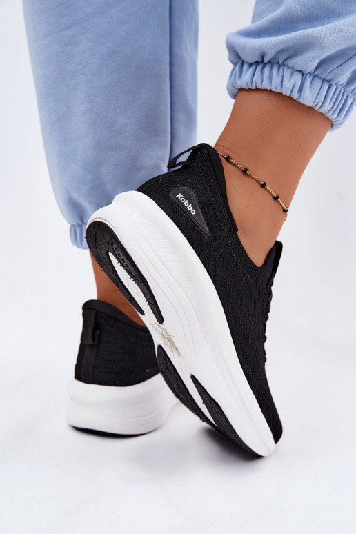  sportiniai bateliai Sneakers modelio batai Moteriškas Įsispiriamo modelio Kobbo 102425 juodos spalvos