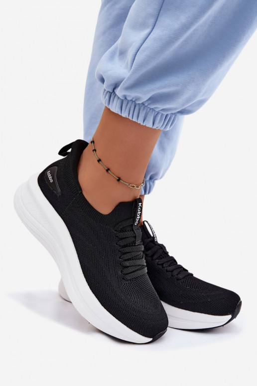  sportiniai bateliai Sneakers modelio batai Moteriškas Įsispiriamo modelio Kobbo 102425 juodos spalvos