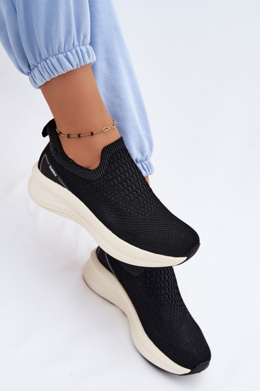 Įsispiriamo modelio Sneakers modelio batai Moteriškas  Kobbo 102424 juodos spalvos