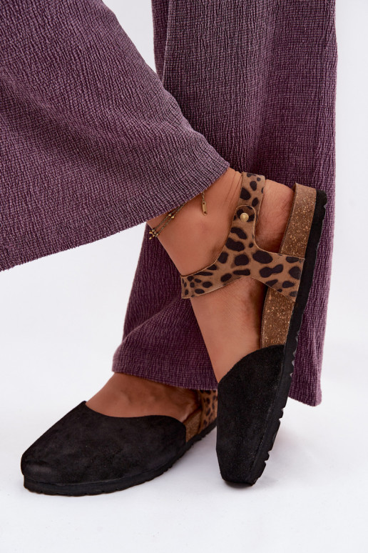 Oda Moteriškos zomšinės basutėssuZakrytymi Palcami Tai turiciejka H7365-01 juodos spalvos