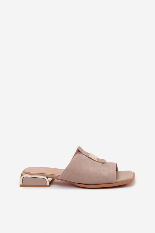 Elegantiško stiliaus Moteriškos šlepetės natūralios zomšosoĮa D&A JC61-1002 smėlio spalvos