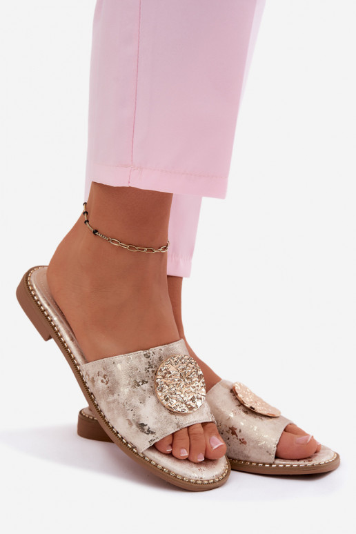 Moteriškos šlepetės Su puošniais Detalem su plačiais kulnais KV61-6034 aukso spalvos