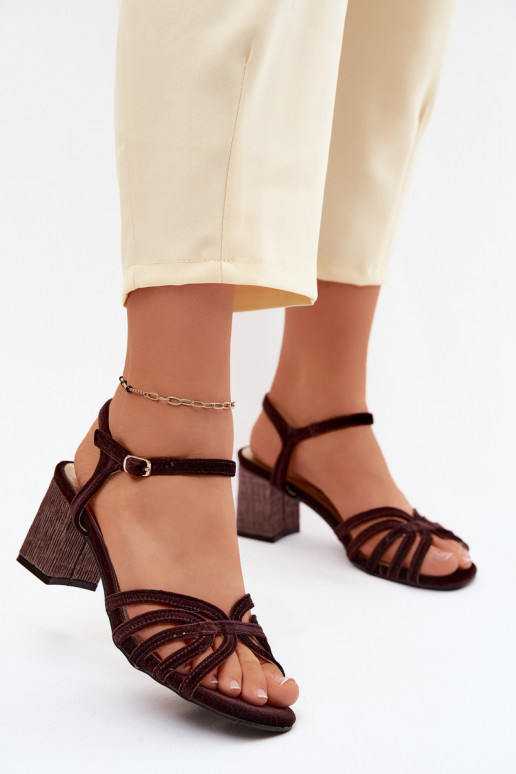 Aksamitne Moteriškos aukštakulnės basutės D&A SR61-0102 bordo spalvos