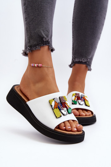 Odinės šlepetės Moteriškas su ornamentais baltos spalvos Asames