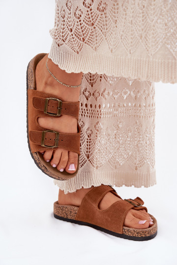 Rudos spalvos zomšinės šlepetės ant kamštinio pado su sagtimis Tavira