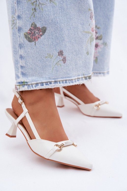 Moteriškos basutės su kulniukais Ze Szpiczastymi Noskami baltos spalvos Felessa