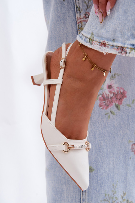 Moteriškos basutės su kulniukais Ze Szpiczastymi Noskami baltos spalvos Felessa