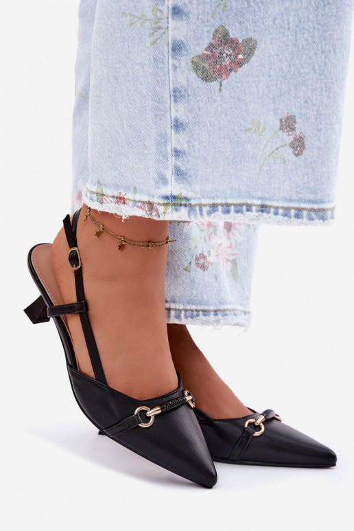 Moteriškos basutės su kulniukais Ze Szpiczastymi Noskami juodos spalvos Felessa