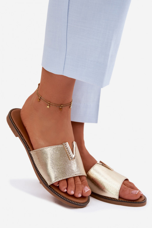 Šlepetės Moteriškas butas Su puošniais Detalem V aukso spalvos Nelmira