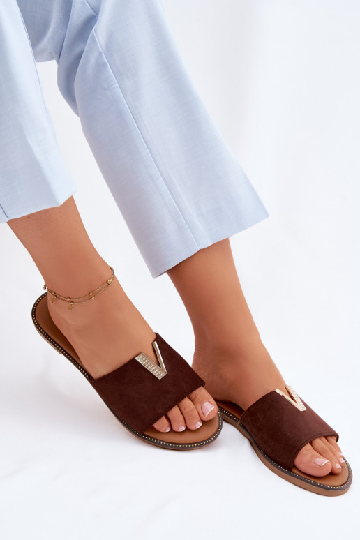 Šlepetės Moteriškas butas Su puošniais Detalem V CzekoladoĮe Nelmira