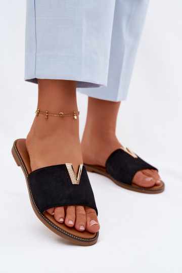 Šlepetės Moteriškas butas Su puošniais Detalem V juodos spalvos Nelmira 2